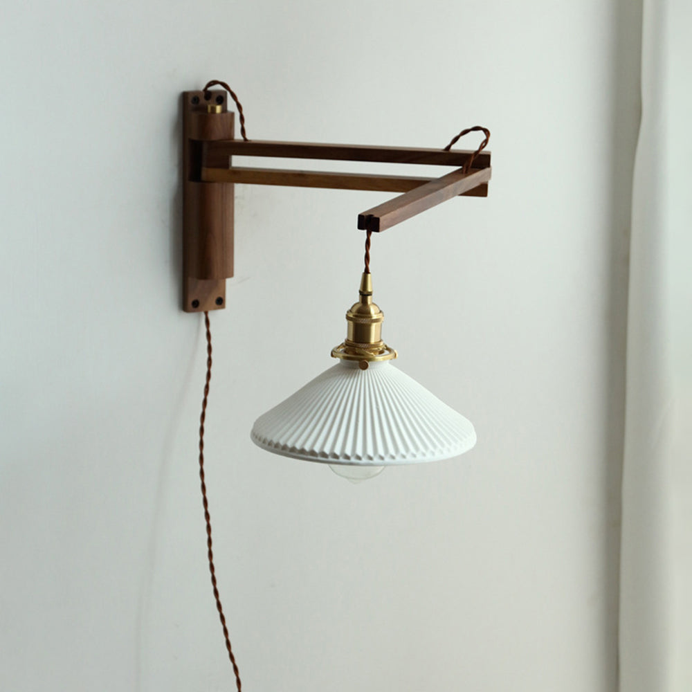 Muto Vintage LED Wandleuchte Plissee, Innen Treppenhaus, Glas/Holz/Keramik