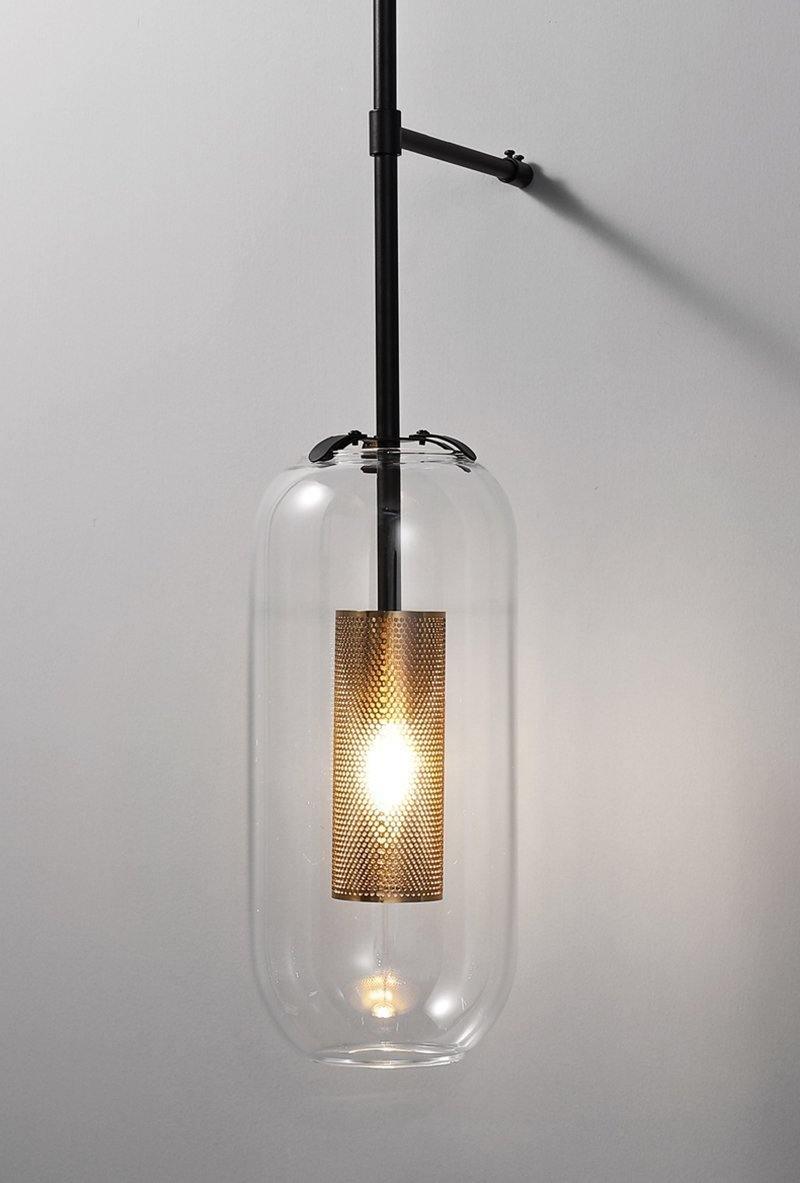 Dae zeitgenössische minimalistische Wandleuchte aus Glas