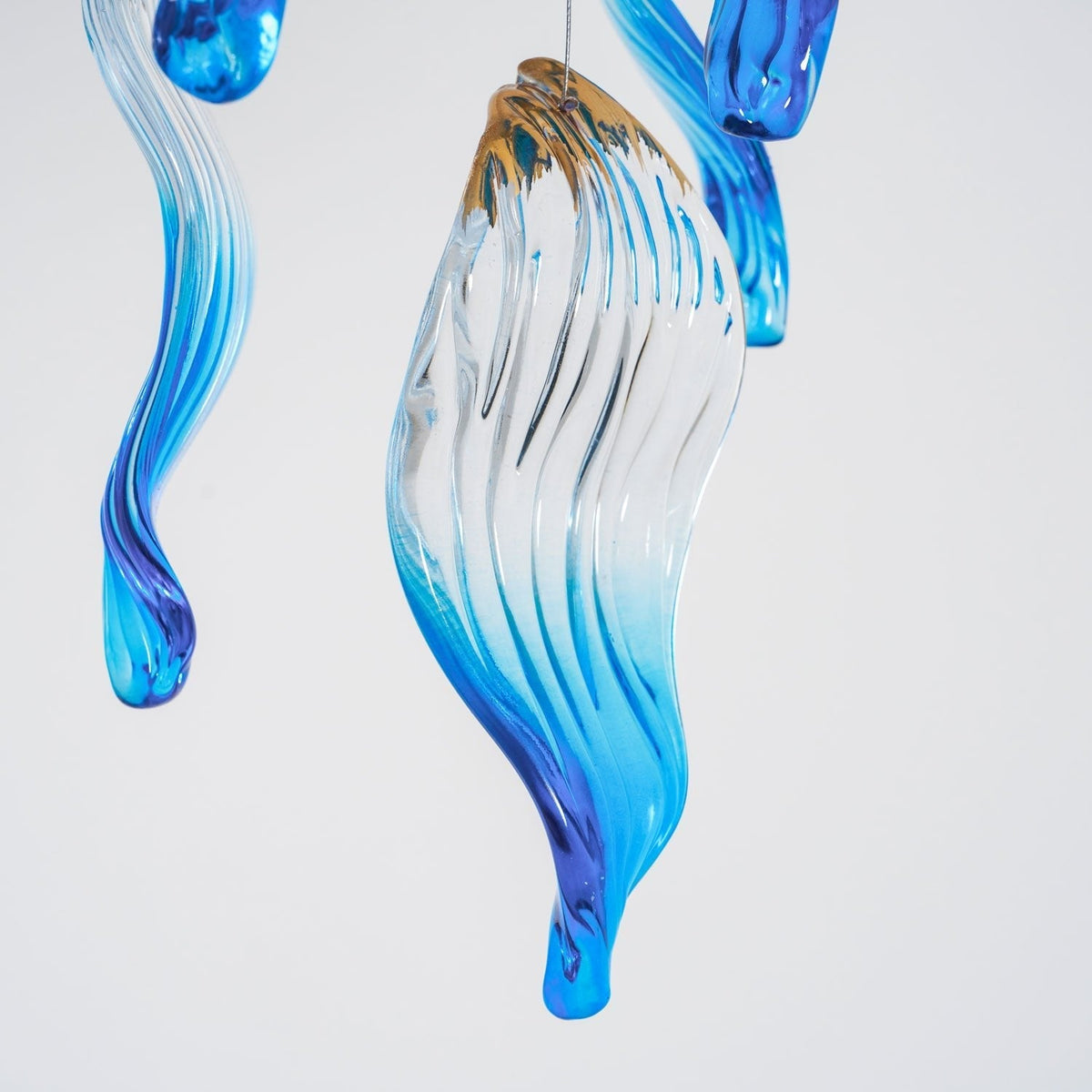 Asteria Wellen-geblasene Glas Kronleuchter in Kieselsteinform