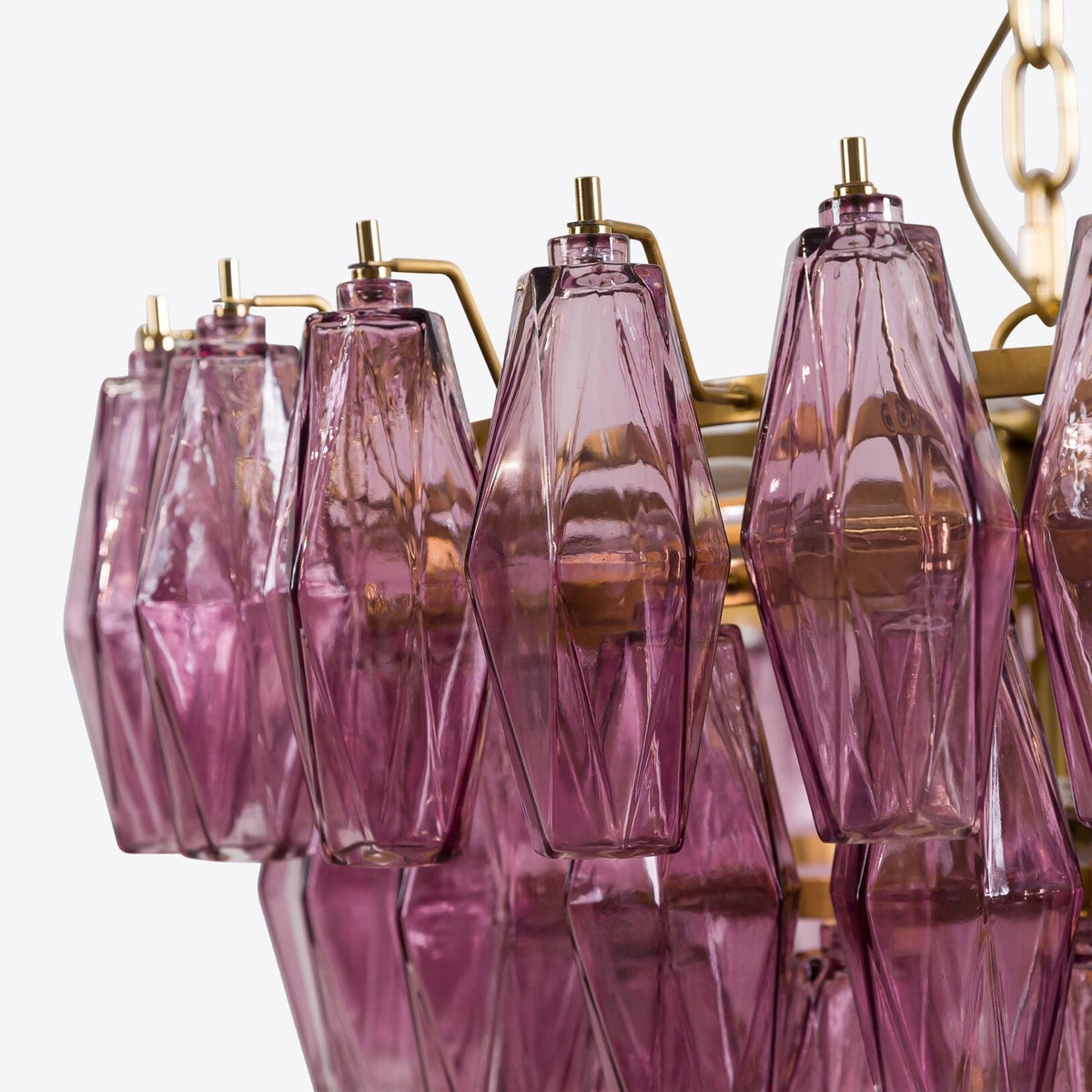 Eirenora Kronleuchter aus rosa facettiertem Glas in Schichtbauweise Vintage