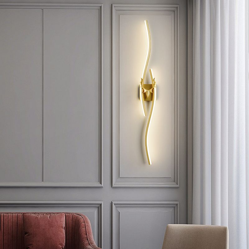Arisha Modern Linear LED Wandleuchte Schwarz/Gold Innen Metall Dimmbar