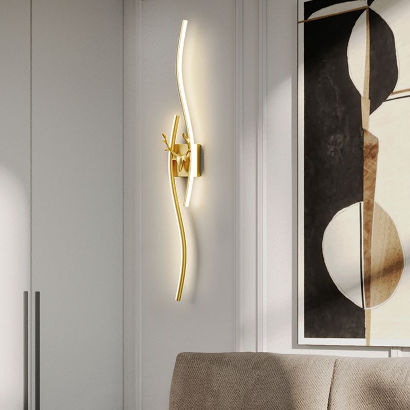 Arisha Modern Linear LED Wandleuchte Schwarz/Gold Innen Metall Dimmbar
