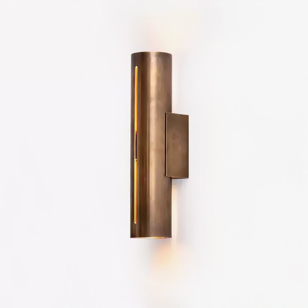 Avsilara zeitgenössische minimalistische zylindrische Messing-Wandleuchte