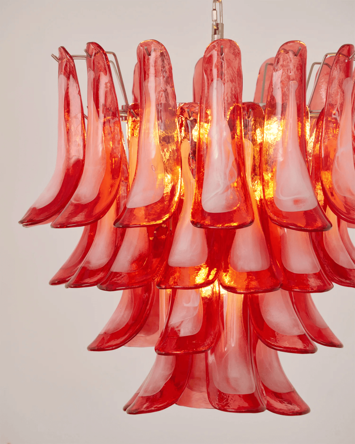 Celoelle Kronleuchter Karmesin Murano-Glasblüten geschichtet Vintage
