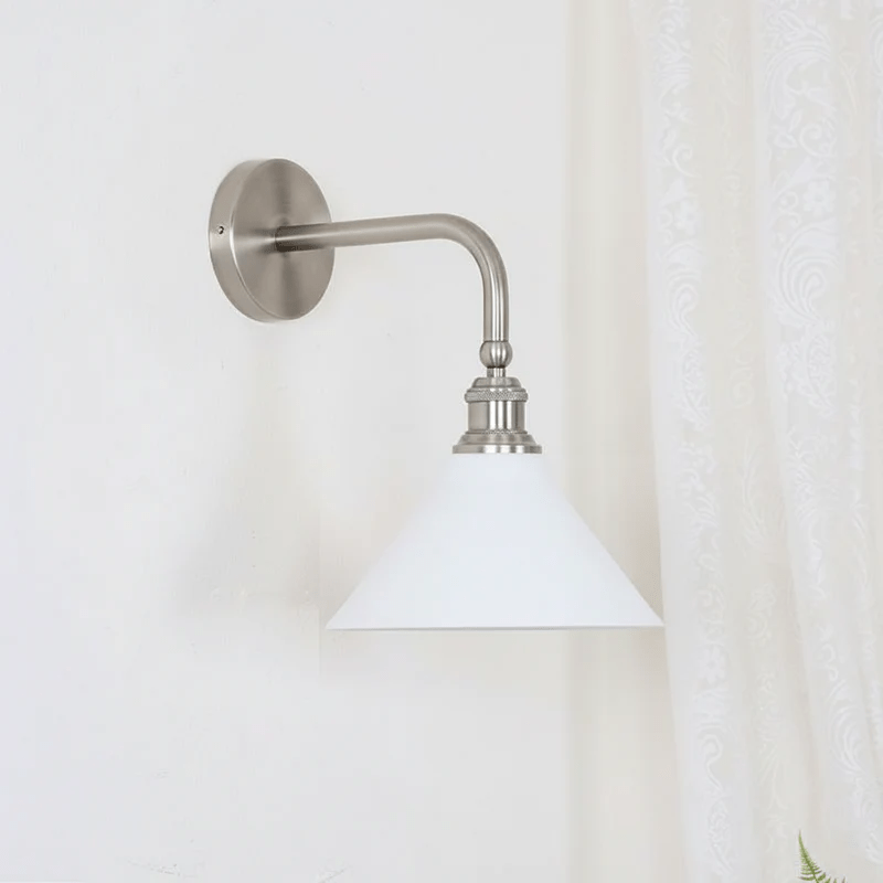 Zaya Minimalistische Metall-Wandleuchte