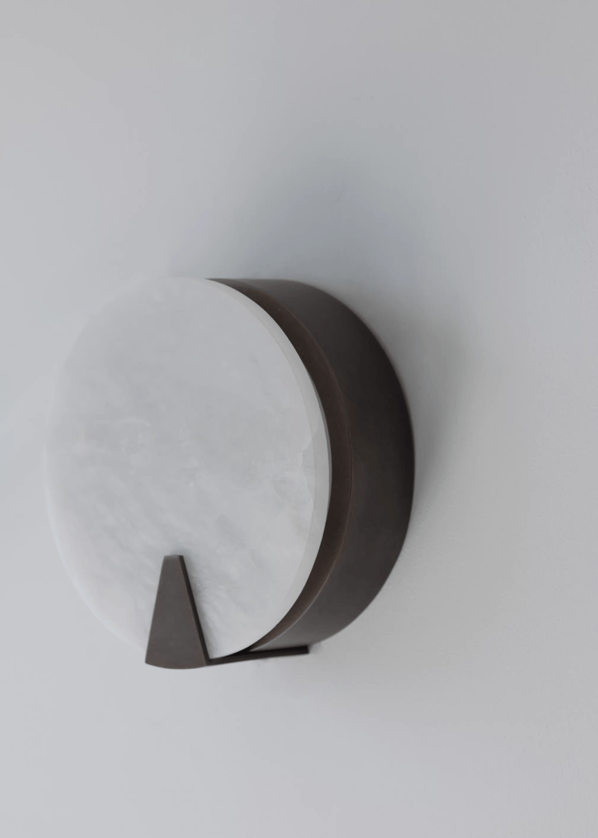 Albirira Halo Alabaster-Wandleuchte