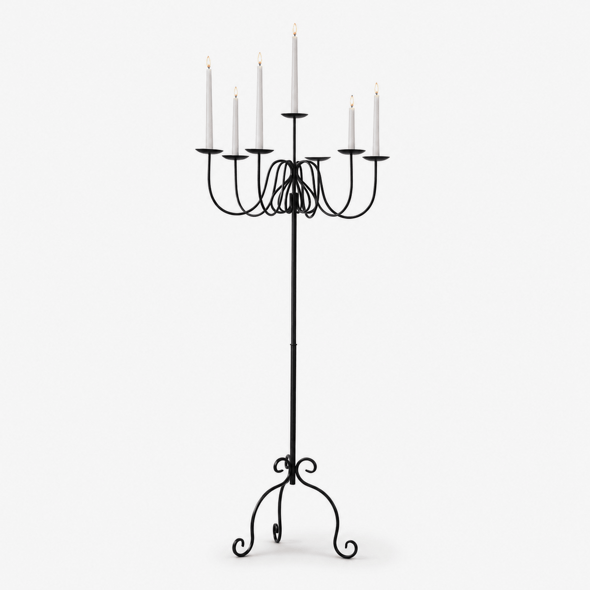 Wrought-Eisen-Stehleuchte im Kerzenständerstil
