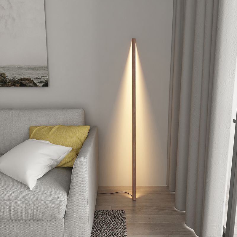 Muto Linear Stehlampe Holz/Walnuss Wohn/Schlafzimmer Holz