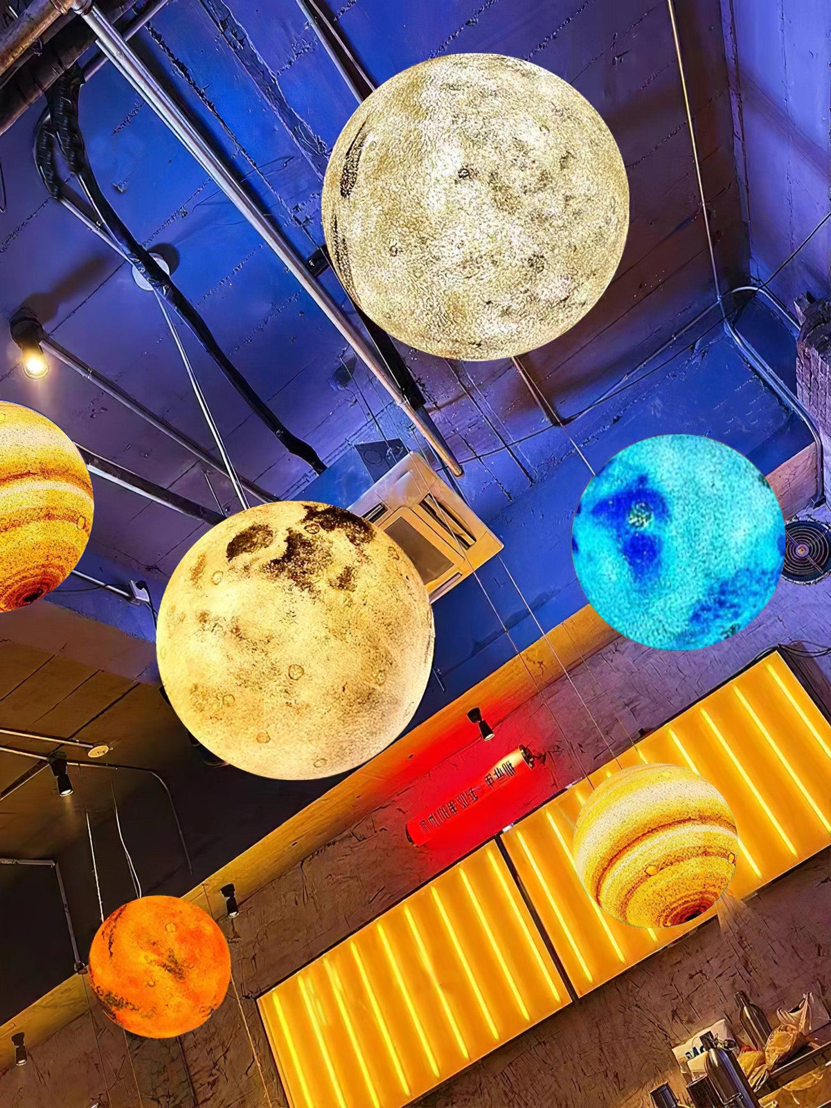 CosmoSphere Planetary Pendelleuchte