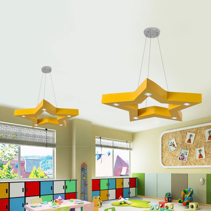 Aria Pendelleuchte Sterndesign, 4 Farben