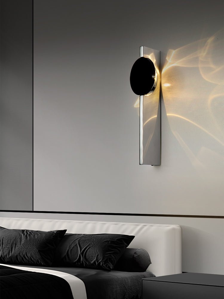 Pethr Wave Minimalistische Wandleuchte aus Stahl