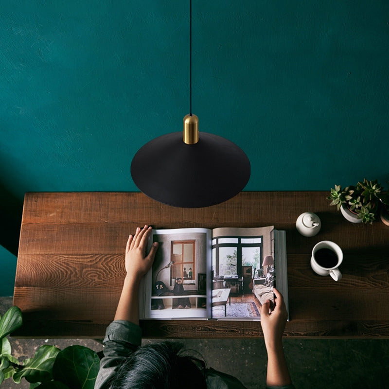 Aria Nodic Pendelleuchte Kegel Schwarz/Gold/Weiß Esstisch