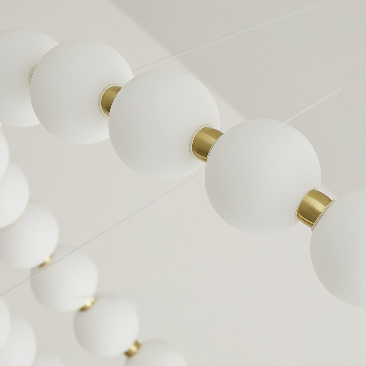 Hevrin Elegance Art Perlen Kronleuchter aus Kunststoff