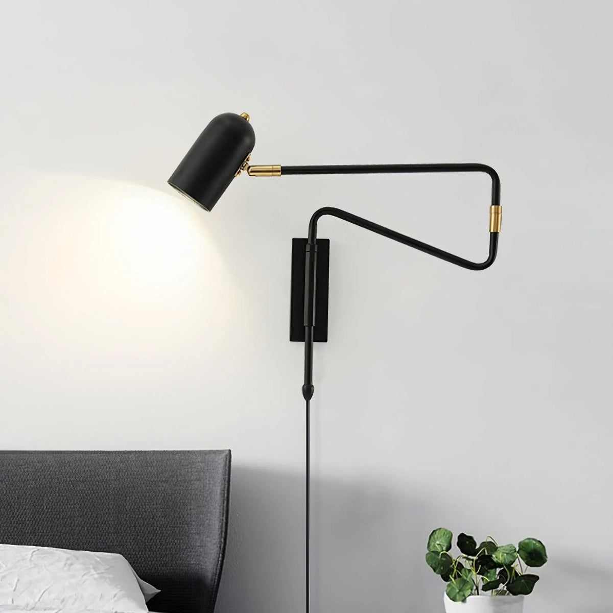 Nox einstellbare Arm-Wandleuchte mit Stecker
