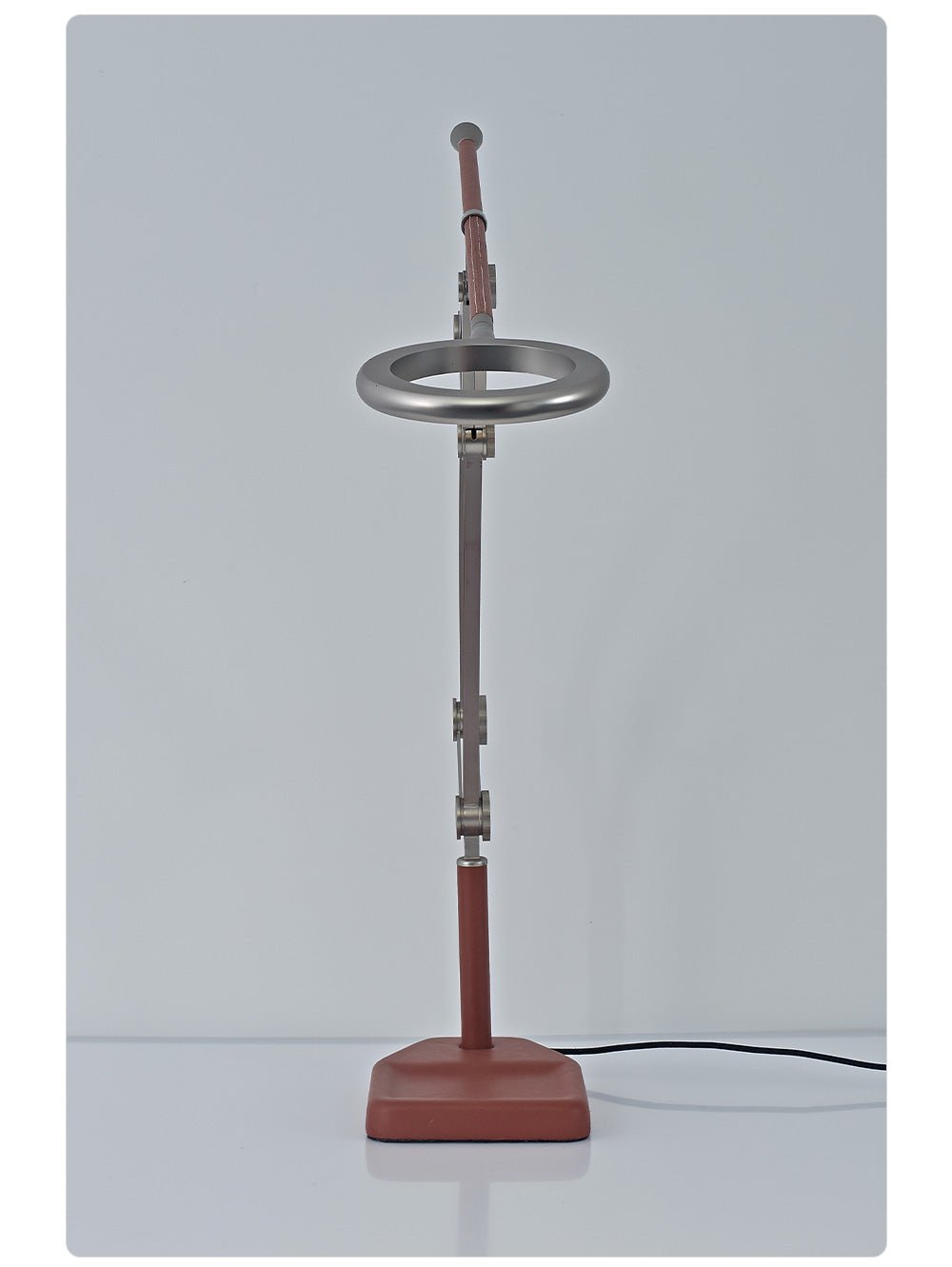 Valombre einstellbare, gelenkige Schreibtischlampe