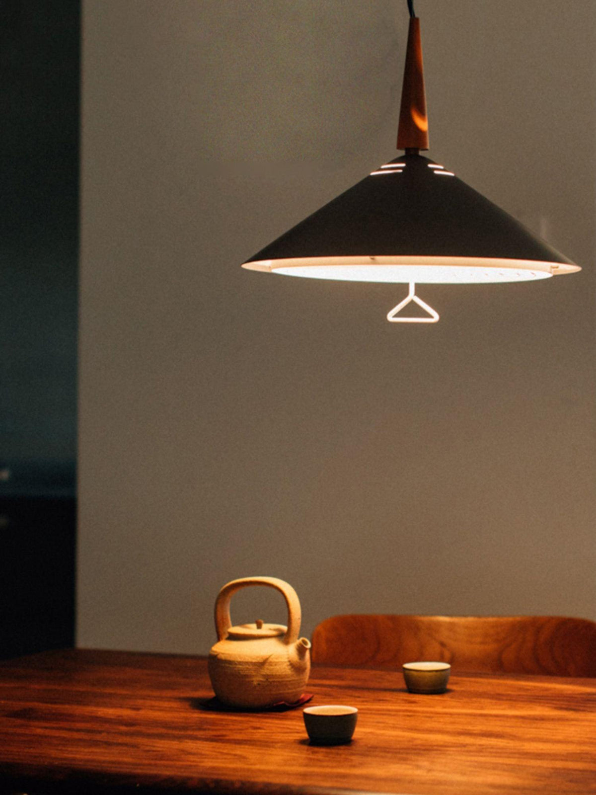 Jolvin zeitgenössische minimalistische Retro-Pendelleuchte