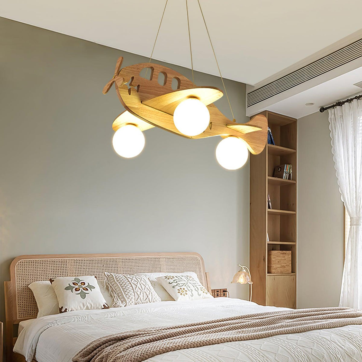 Aldenine Pendelleuchte aus Holz mit künstlerischem Design