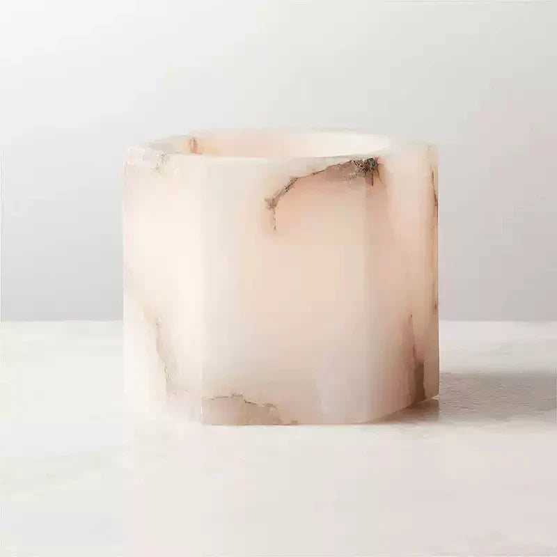 Qesta Nachttisch im Innenbereich, modernes Natur-Alabaster-Würfel-Kerzenständer