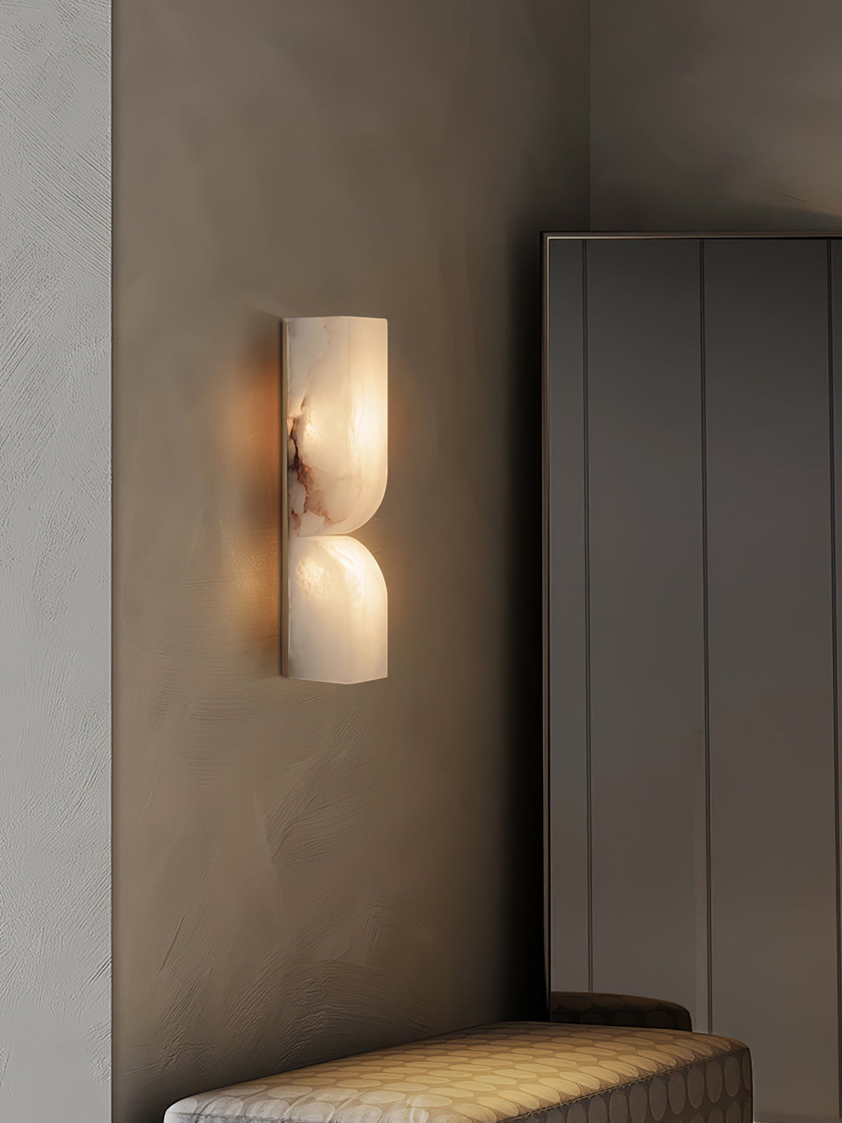 Lena Wandleuchte aus Alabaster mit Stecker