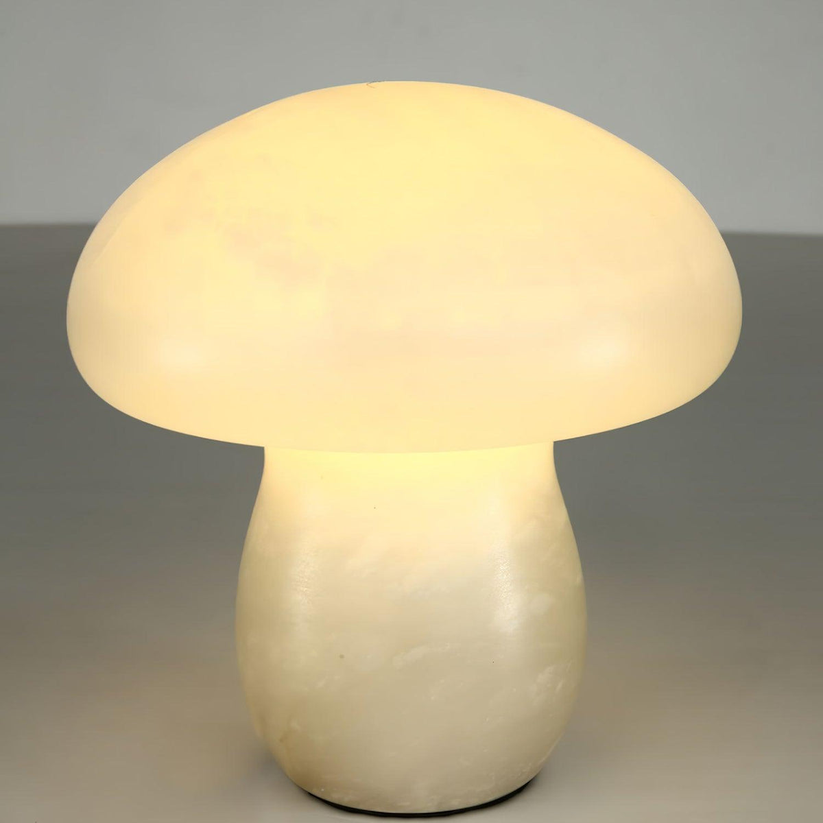 Eirarena Alabaster-Tischleuchte