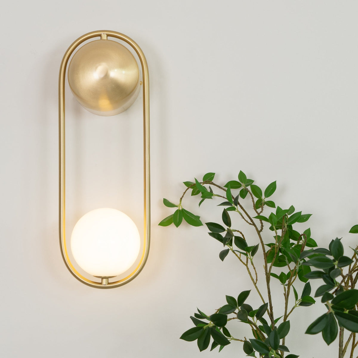 Glode Wandleuchte Loop Rahmen Kugel Kunst Minimalistisch Schlafzimmer | Cielum