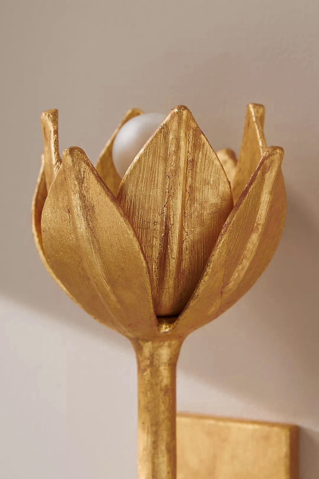 Clira Messing Lotus-Blüte Wandleuchte