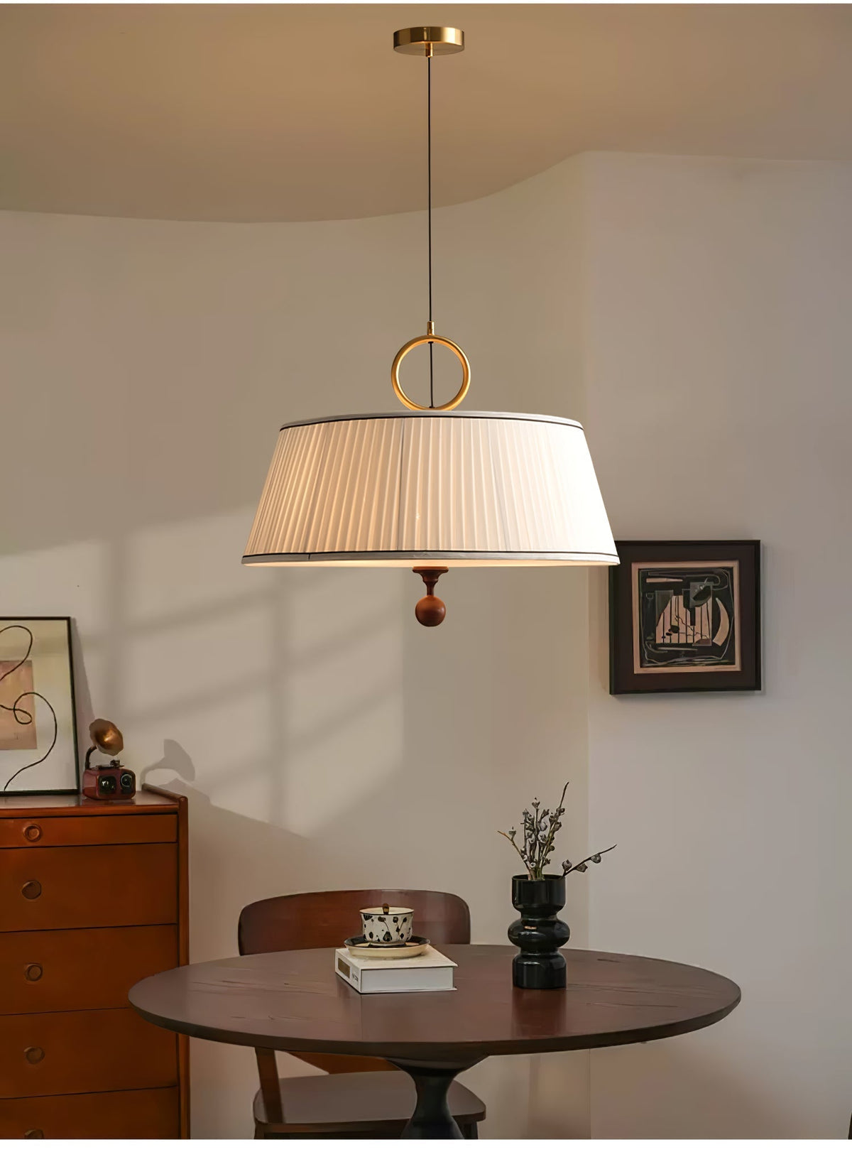 Quvlen traditionelle Pendelleuchte aus natürlichem Holz und Stoff