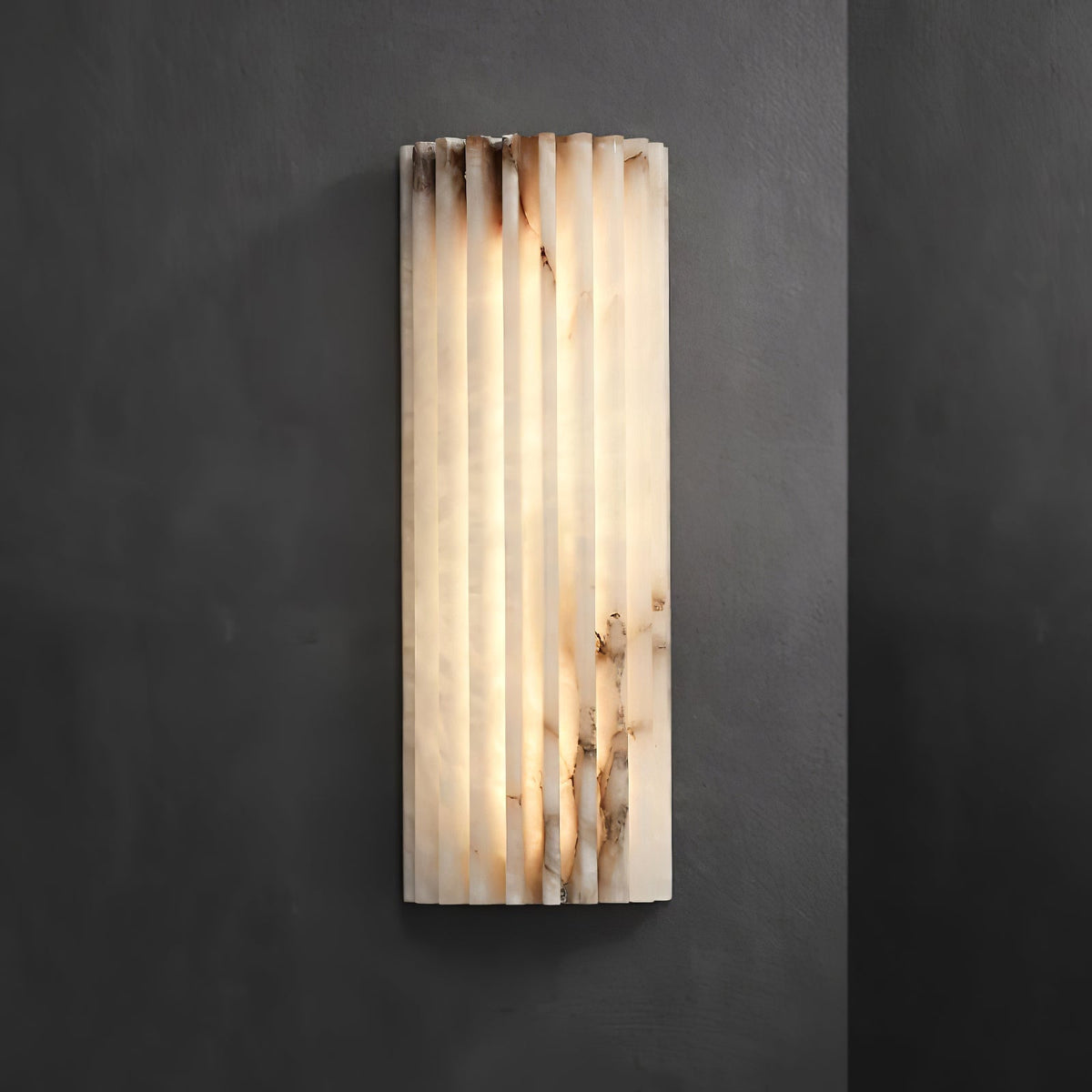 Orvian Wandleuchte Alabaster minimalistisch