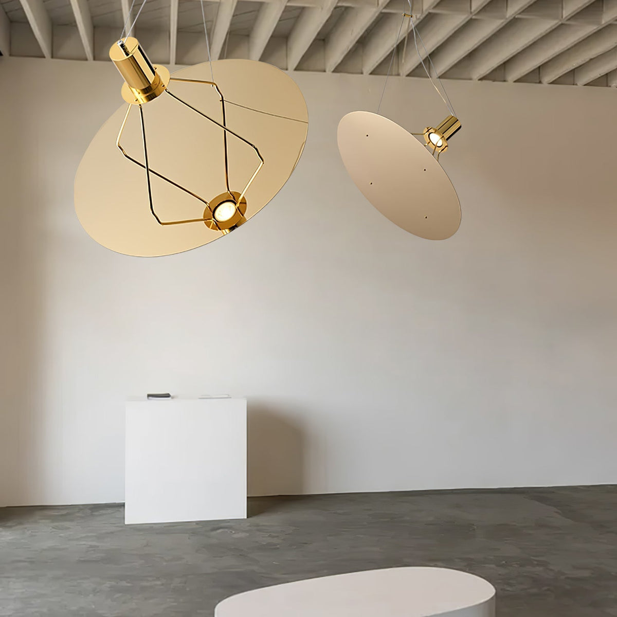 Brio Pendelleuchte aus Stahl im minimalistischen Stil