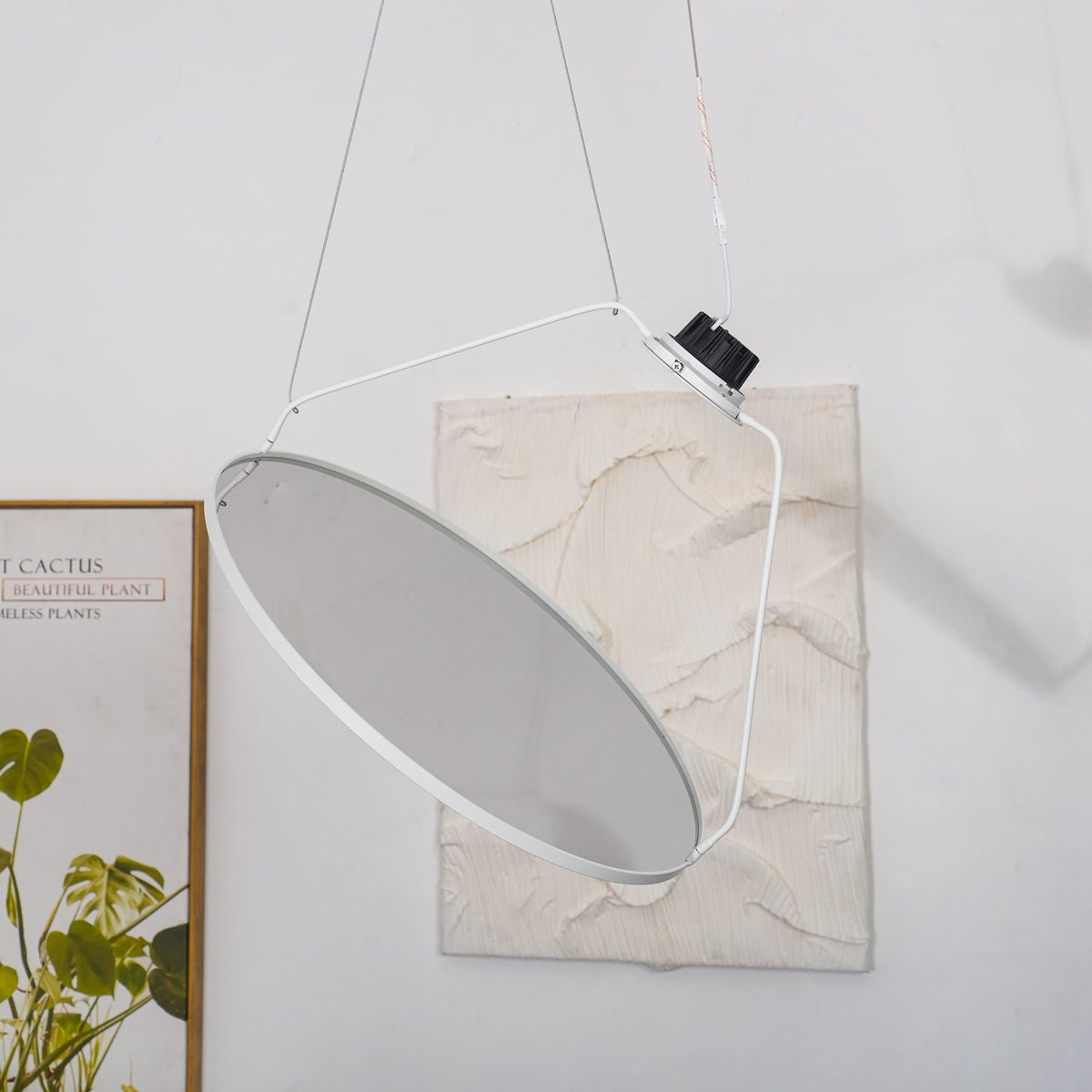 Brio Pendelleuchte aus Stahl im minimalistischen Stil