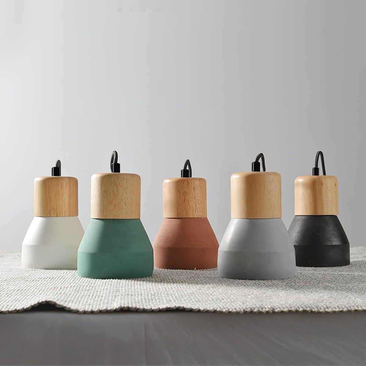 Concretis Industrielle Pendelleuchte aus Zement