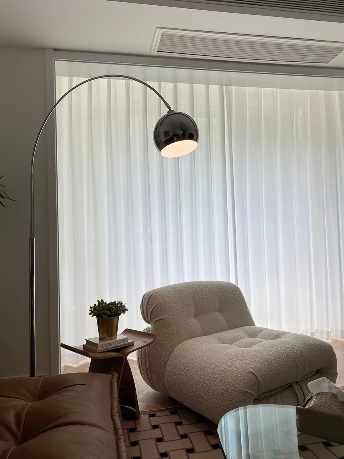 Opal Minimalistische Stehleuchte