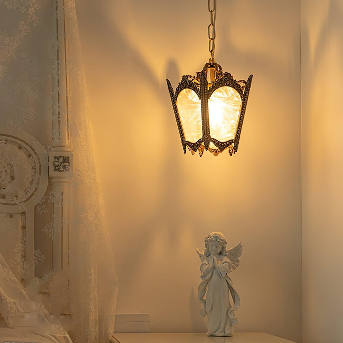 Auririelle Pendelleuchte aus Messing im Empire-Stil, antik und elegant