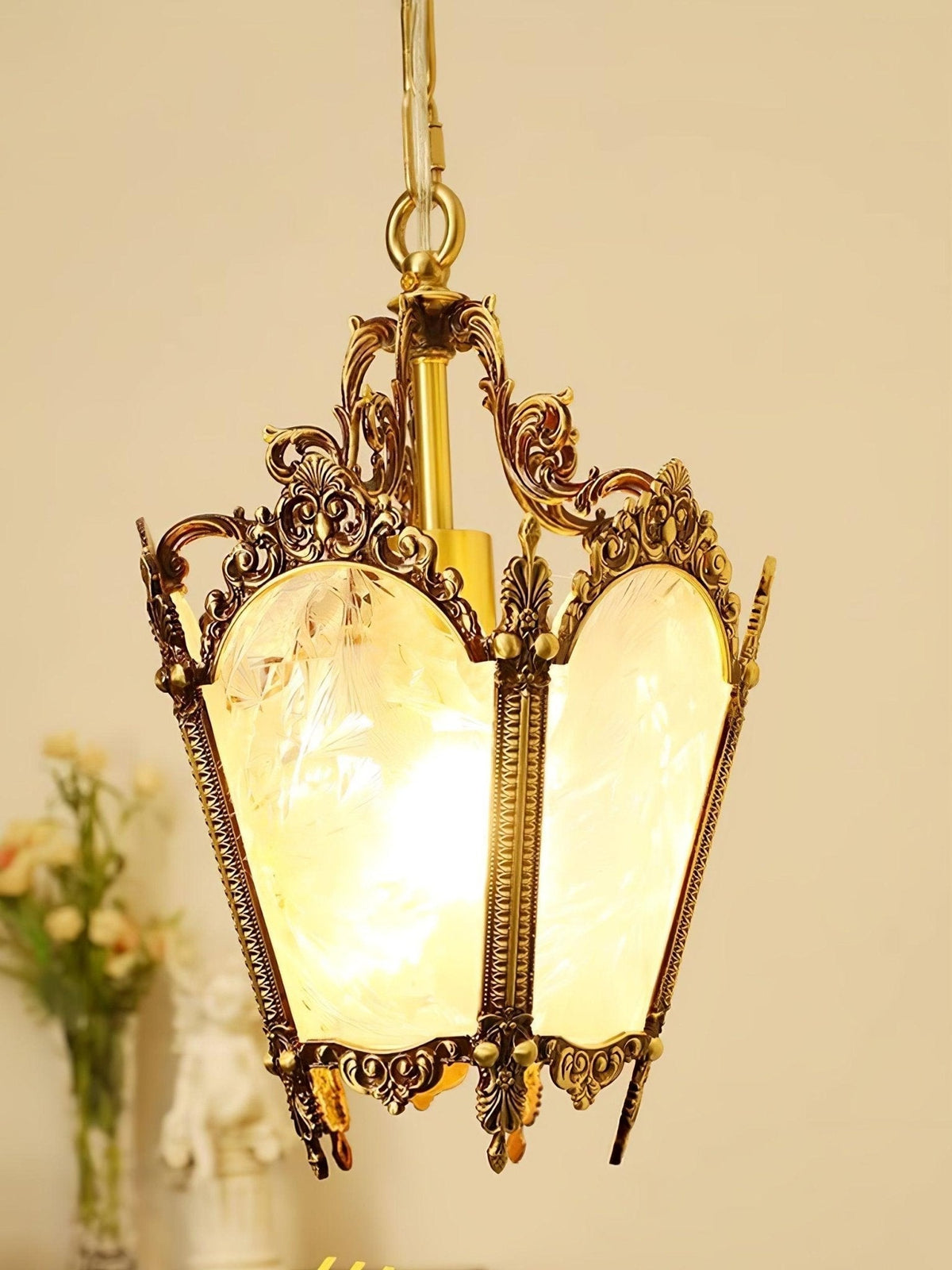 Auririelle Pendelleuchte aus Messing im Empire-Stil, antik und elegant