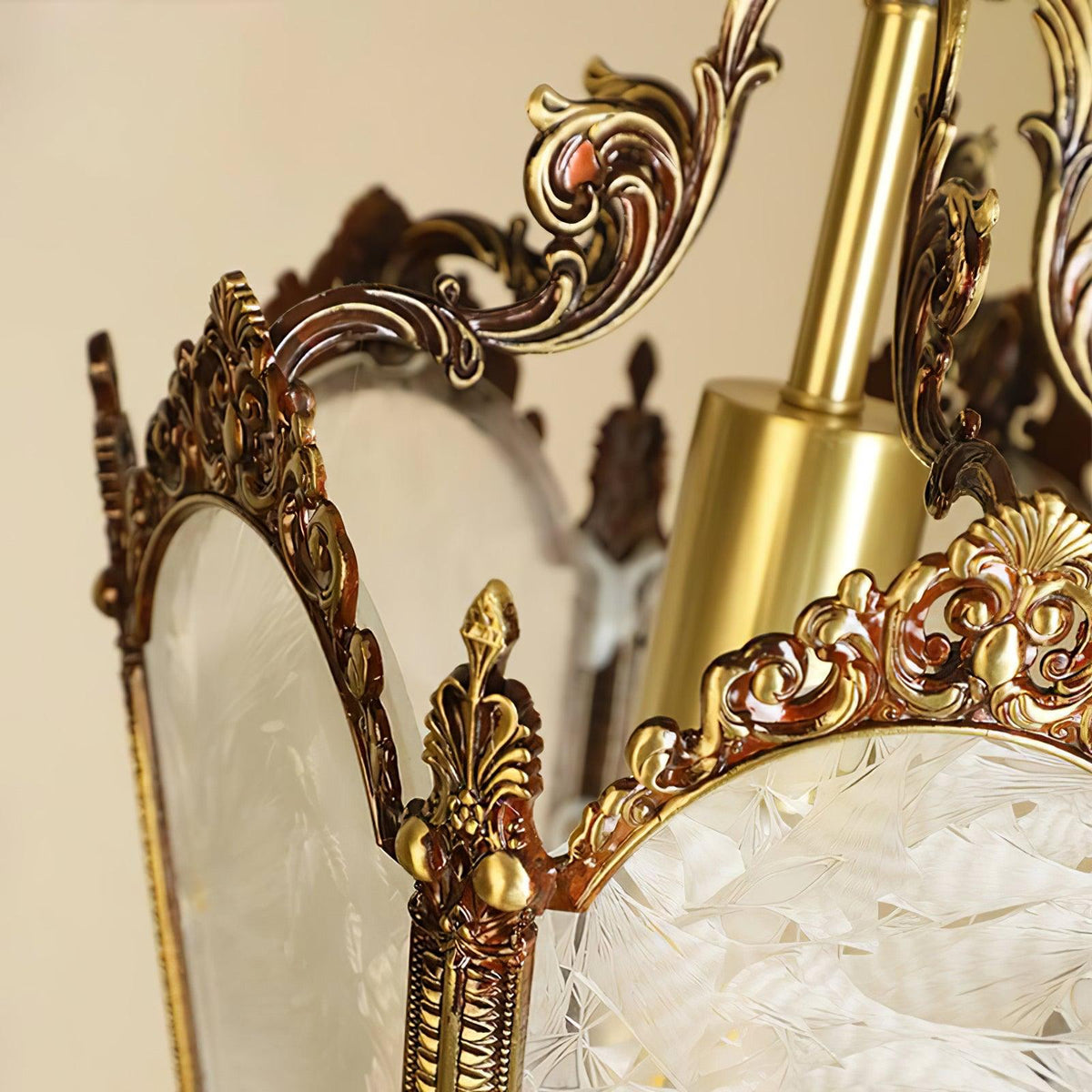 Auririelle Pendelleuchte aus Messing im Empire-Stil, antik und elegant