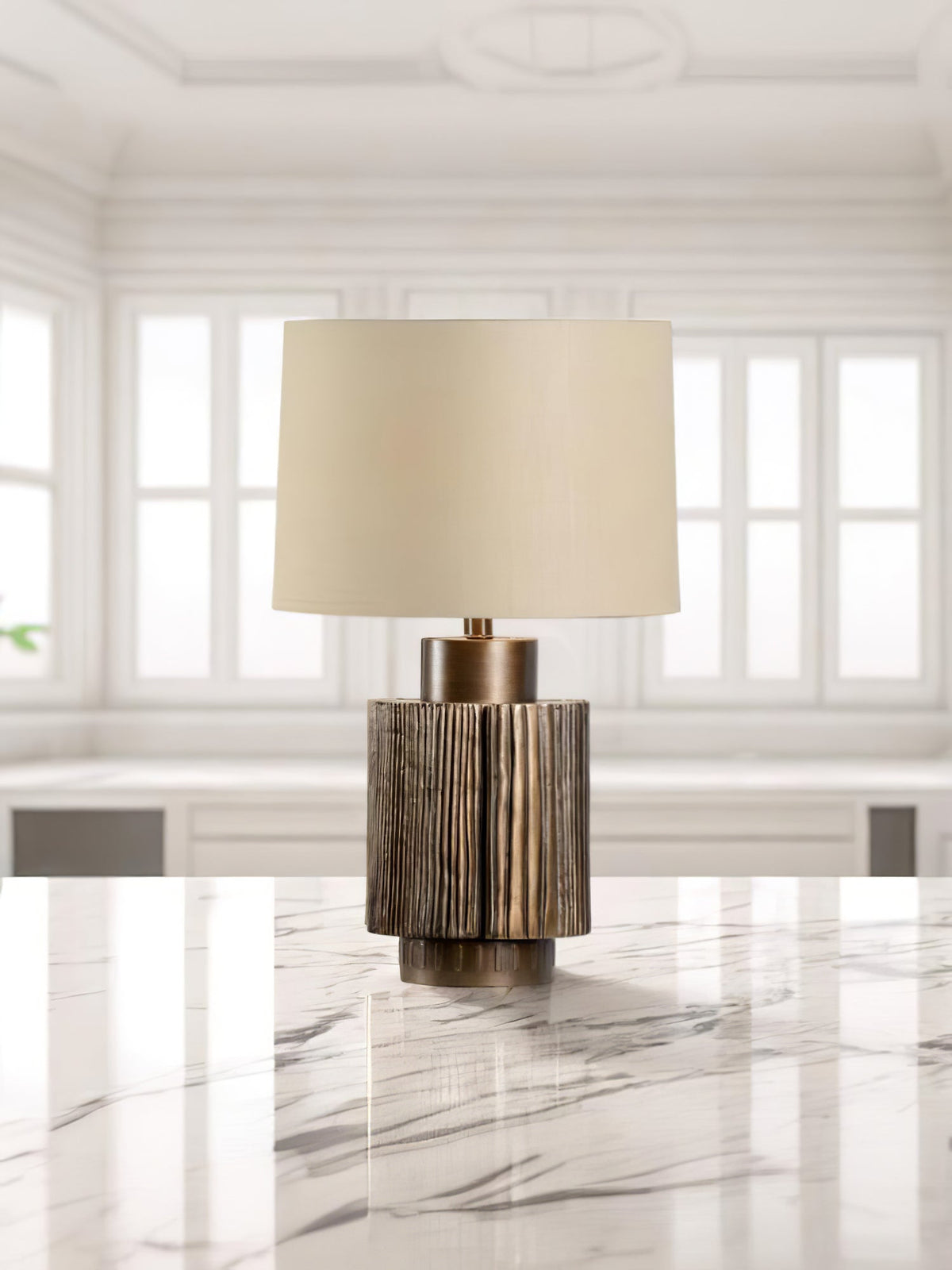 Lumeo Tischleuchte aus Bronze und Beige-Stoff, Luxus-Design