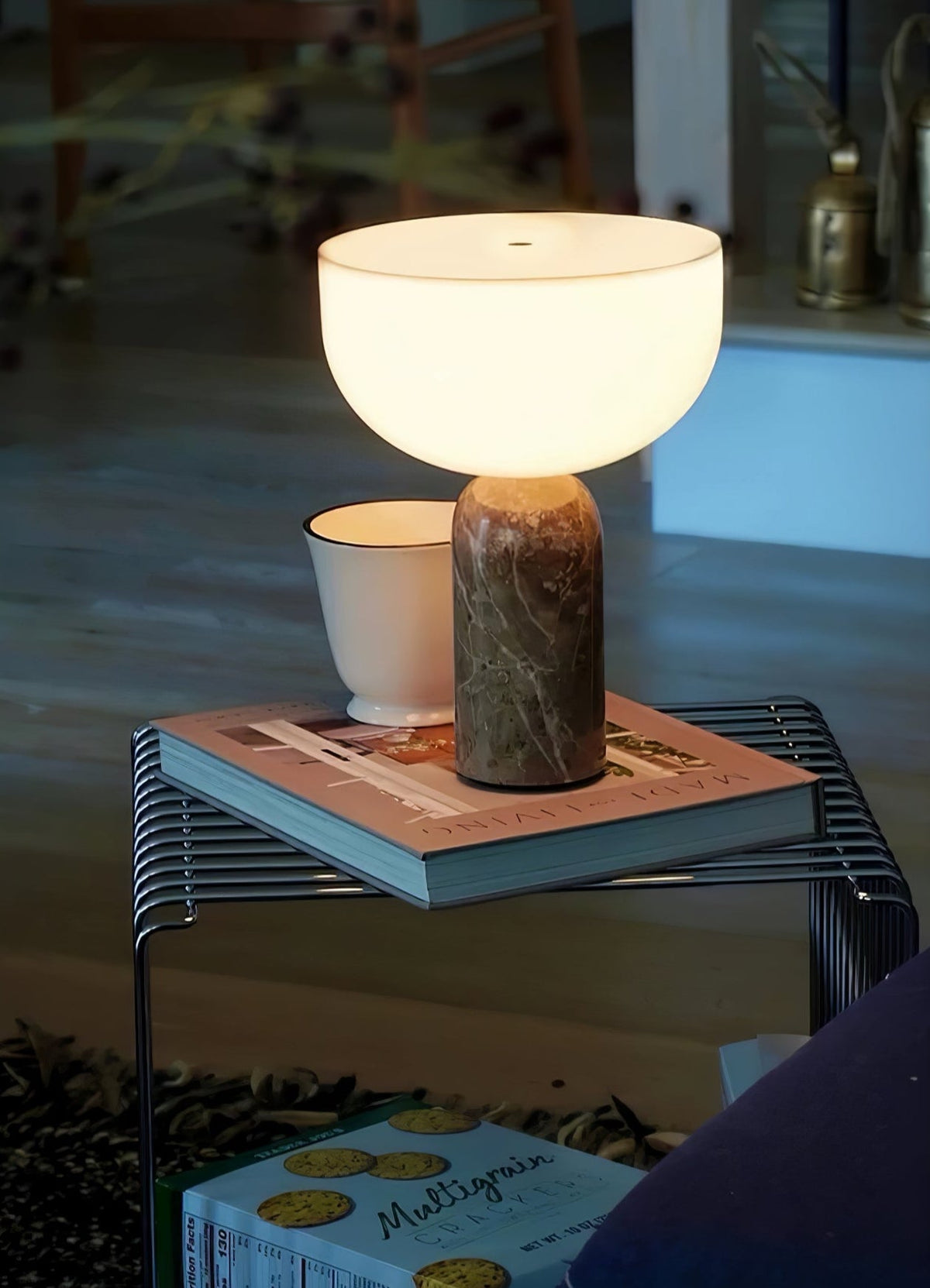 Vicky Minimalistische Marmor-Tischleuchte