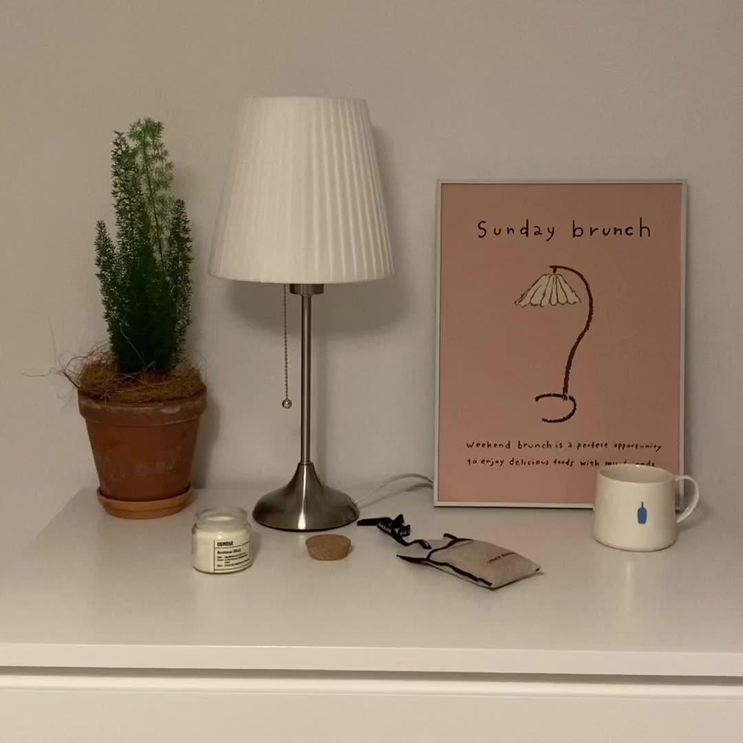 Simplicity Tischleuchte aus gefaltetem Stoff