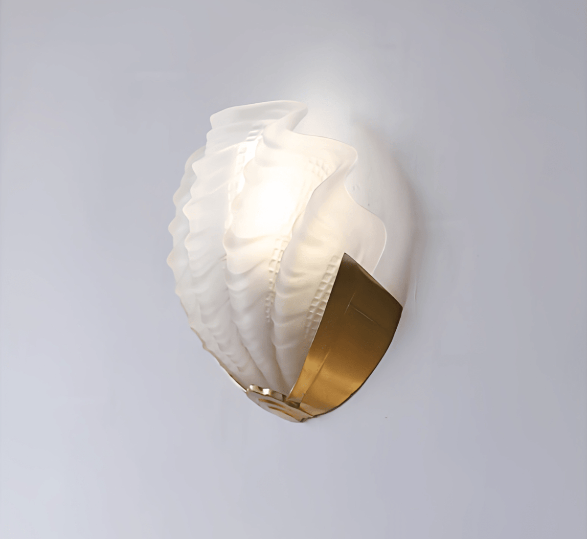 Nico Wandleuchte Art Deco Pendelleuchte aus Glas mit Wellenrand
