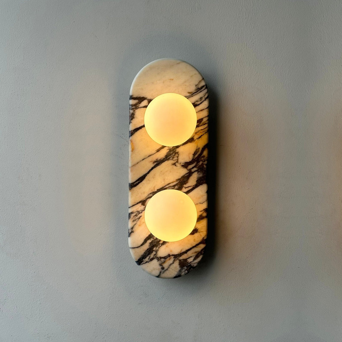 Eirenise Eleganz Einzigartige Glas-Marmor-Wandleuchte