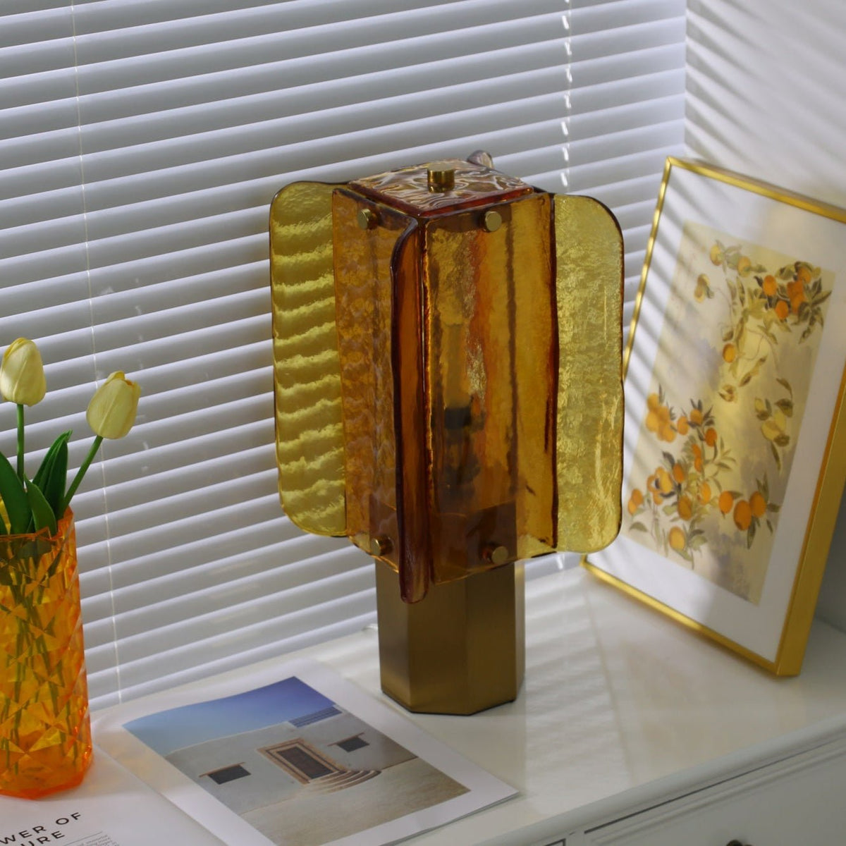 Yentix Tischleuchte aus Glas