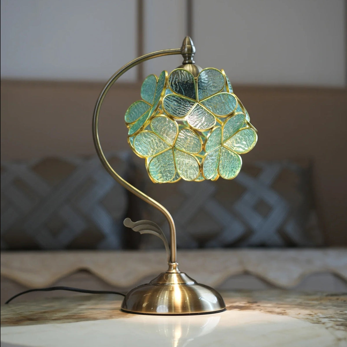 Evenq Tischlampe Aurelia Leaf