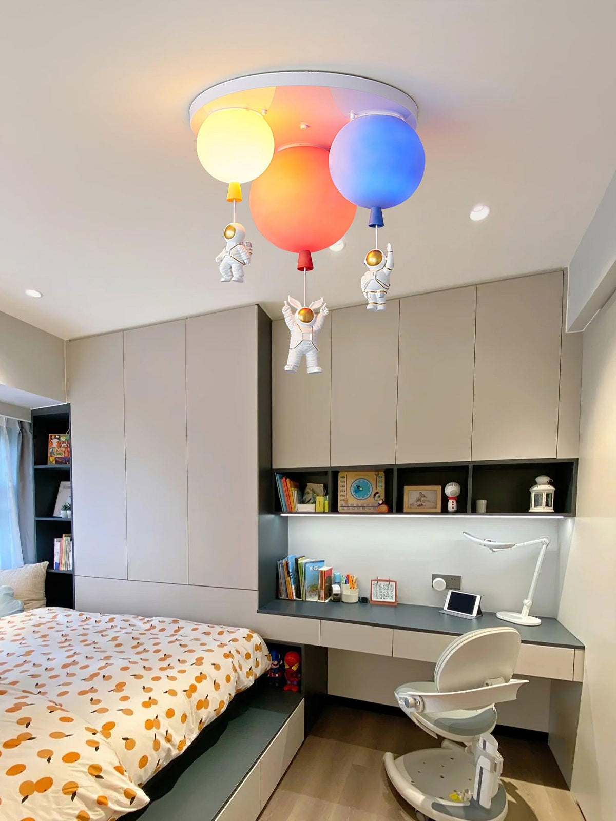 Gorvin Deckenleuchte Frosted Balloon Kombination