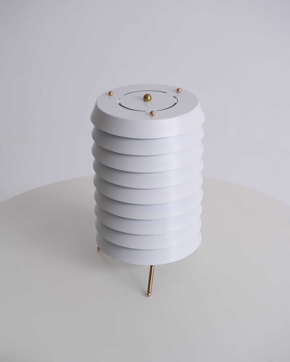 Orelelette Gitter-Design Skandinavische Tischleuchte