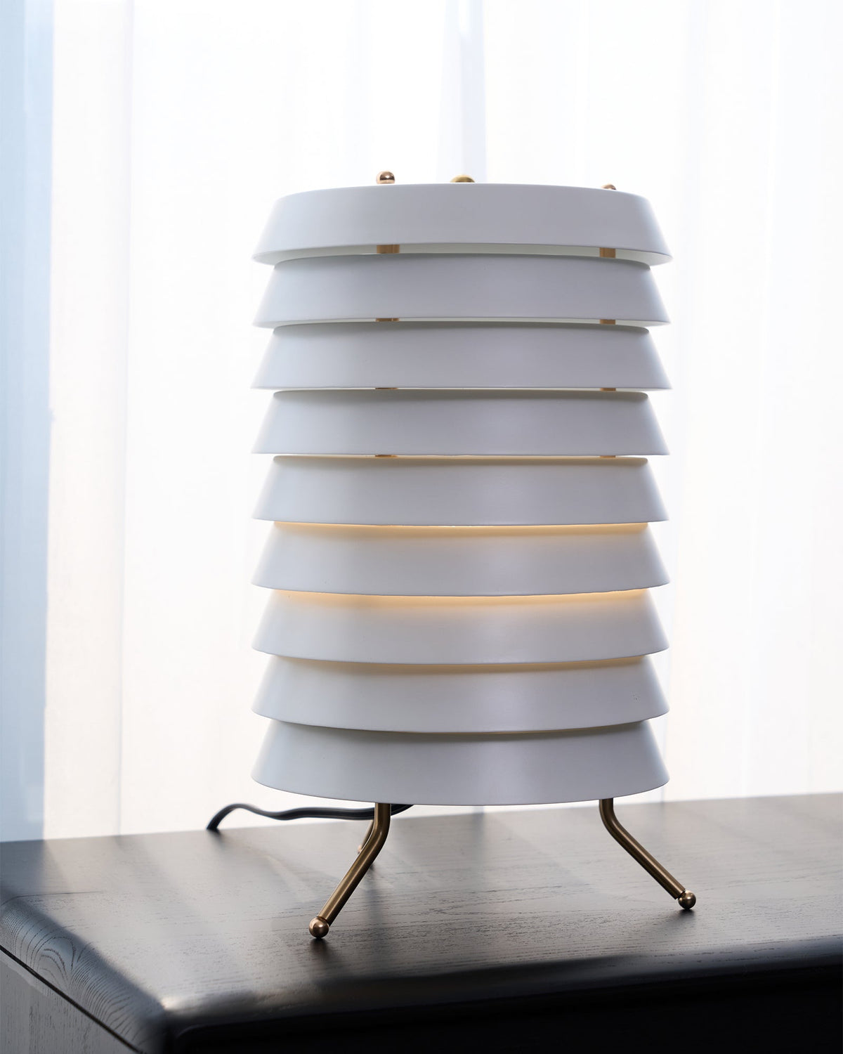 Orelelette Gitter-Design Skandinavische Tischleuchte