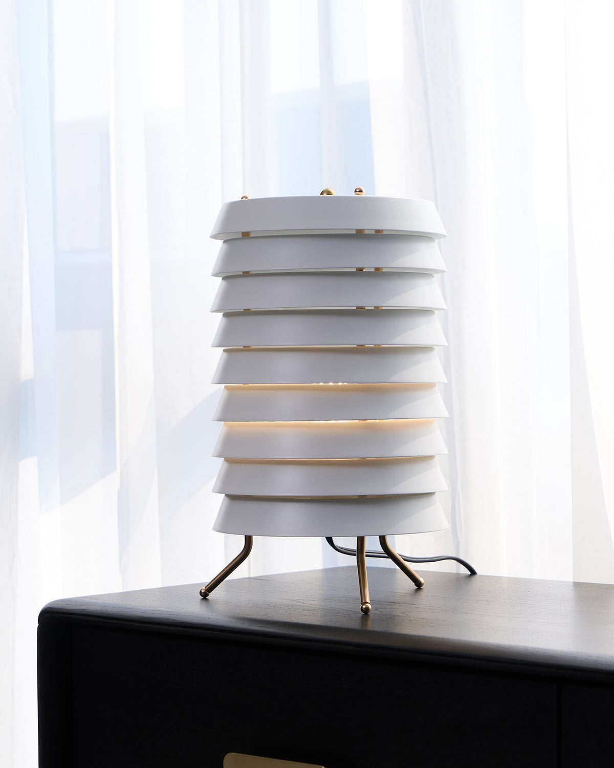 Orelelette Gitter-Design Skandinavische Tischleuchte