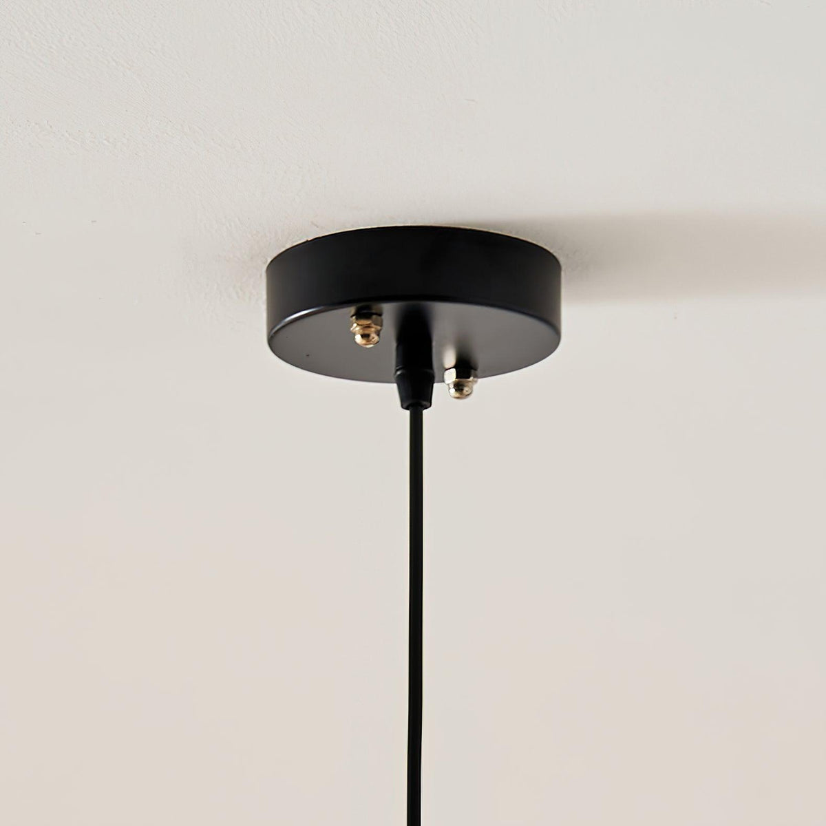 Sora Pendelleuchte mit Bananenblatt-Design