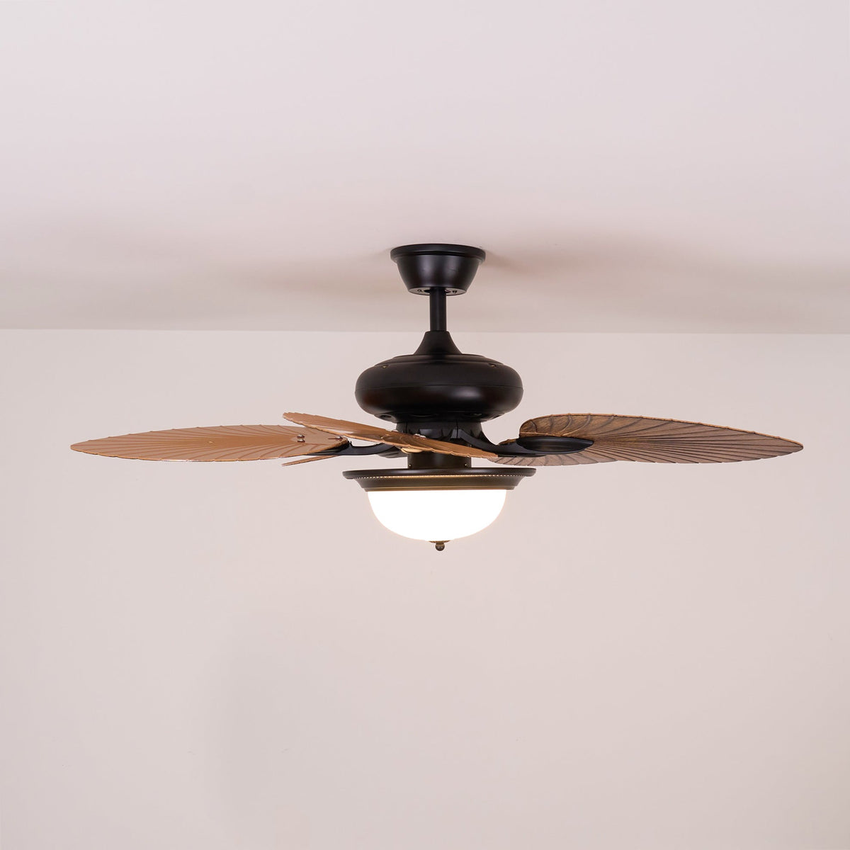 Virel Tropisches Holz Deckenventilator mit Beleuchtung