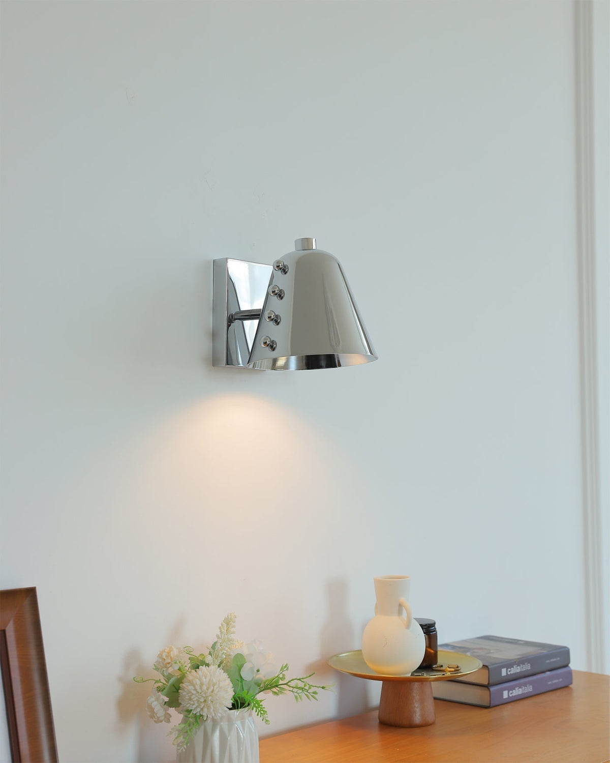 Bespoke Wandleuchte