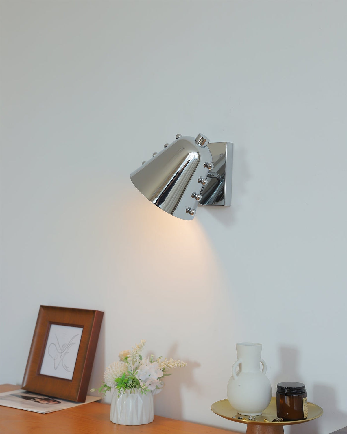 Bespoke Wandleuchte